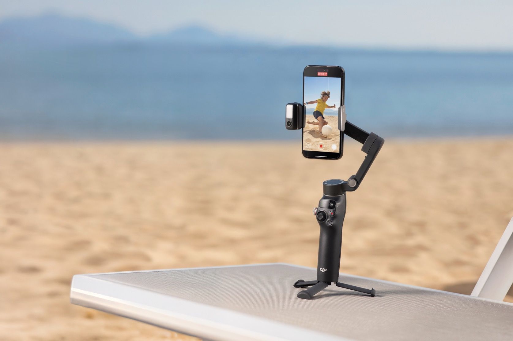 DJI Osmo Mobile 8 + AI Tracking Module